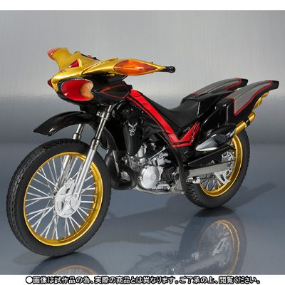 S.H.Figuarts 假面骑士空我 跃动追踪摩托2000
