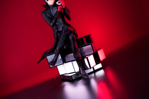 压泡面手办 女神异闻录5皇家版 主人公 雨宫莲