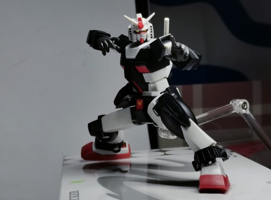 ROBOT魂＜机动战士系列＞  RX-78-2 元祖高达 剧中版 ~拟真标识~