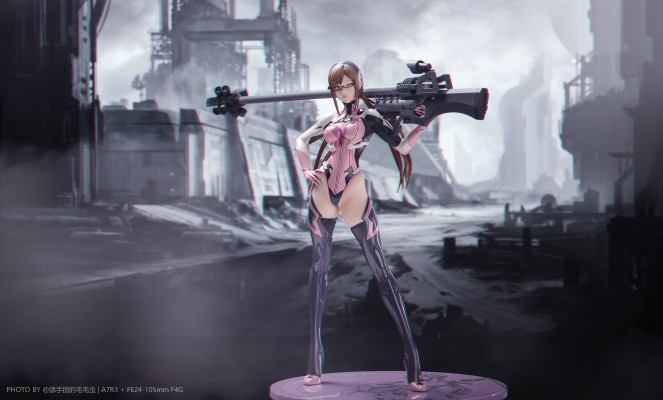 EVA新剧场版 真希波・玛丽・伊拉丝多莉亚斯 EVANGELION STORE 限定版