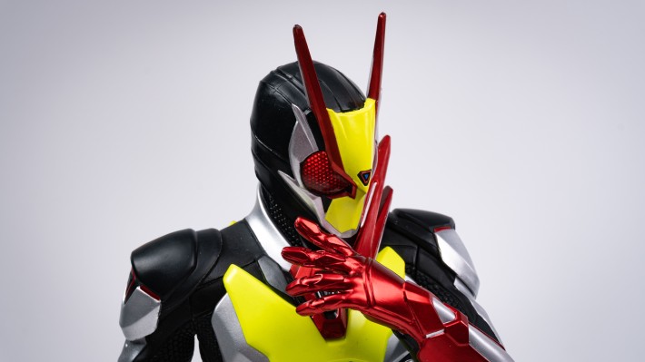 一番赏 假面骑士：零一 假面骑士零二 发光版