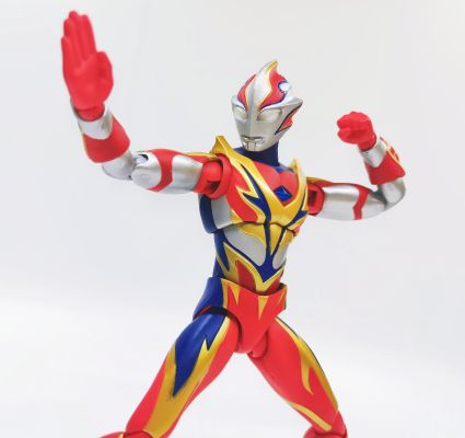 Ultra-Act 梦比优斯奥特曼 梦比优斯奥特曼 凤凰勇气形态