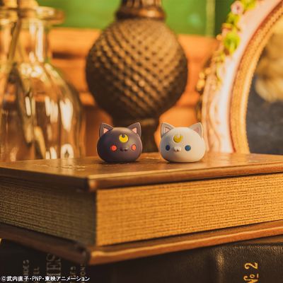 巨大化美少喵战士 代表月亮惩罚你喵 ！