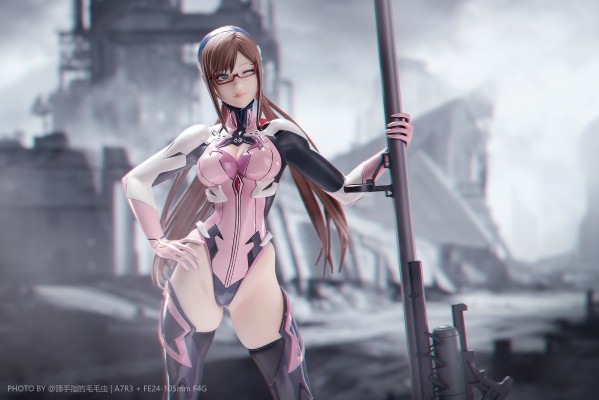 EVA新剧场版 真希波・玛丽・伊拉丝多莉亚斯 EVANGELION STORE 限定版