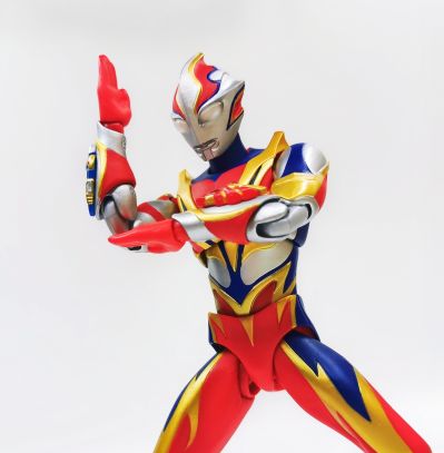 Ultra-Act 梦比优斯奥特曼 梦比优斯奥特曼 凤凰勇气形态