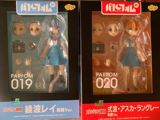 Parfom R EVA新剧场版 式波·明日香·兰格雷  制服Ver.