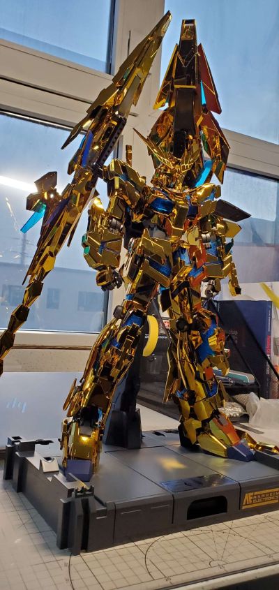 PG 1/60  独角兽高达3号机 菲尼克斯（机动战士高达NT版）