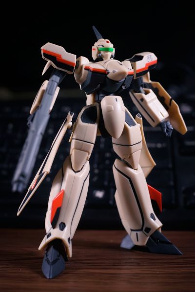 群雄【动】＃001CV 超时空要塞plus YF-19対応ファスト巴克 単品