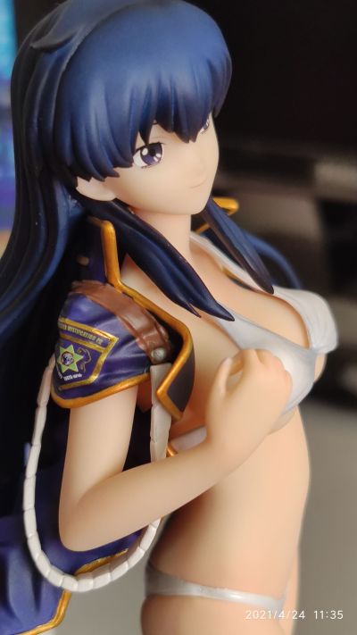 魔法阵都市 香津美・リキュール -水着Jacket ver.-