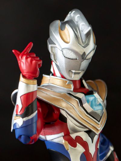 S.H.Figuarts 泽塔奥特曼 伽马未来