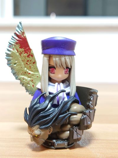 Fate Fantasm BOX 1 イリヤとゆかいな仲間たち 【イリヤ胸像フィギュア付録】 （書籍）