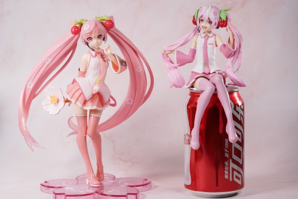 压泡面手办 VOCALOID 初音未来 樱花未来