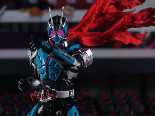 S.H.Figuarts 假面骑士 令和第一世代  假面骑士一型  岩蝗