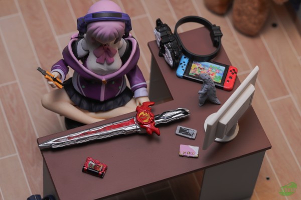 S.H.Figuarts  假面骑士龙骑生存形态