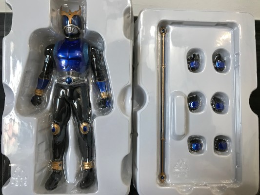 S.H.Figuarts(真骨雕制法) 假面骑士空我  假面骑士空我 青龙形态