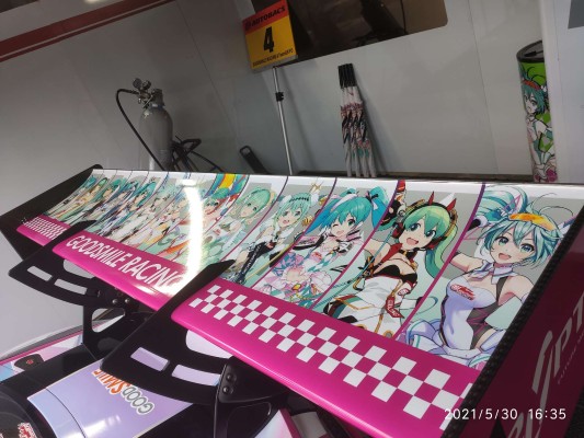 GOODSMILE 初音未来 AMG 2021 SUPER GT款