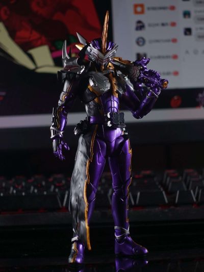 S.H.Figuarts    假面骑士王剑  邪恶之龙