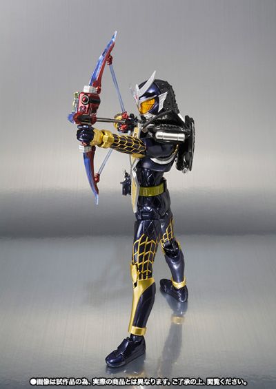 S.H.Figuarts 假面骑士：铠武 假面骑士铠武 阵羽柠檬武装