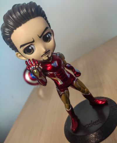 Q Posket 复仇者联盟4：终局之战 托尼·史塔克 & 钢铁侠 Mark 85 战斗Ver.