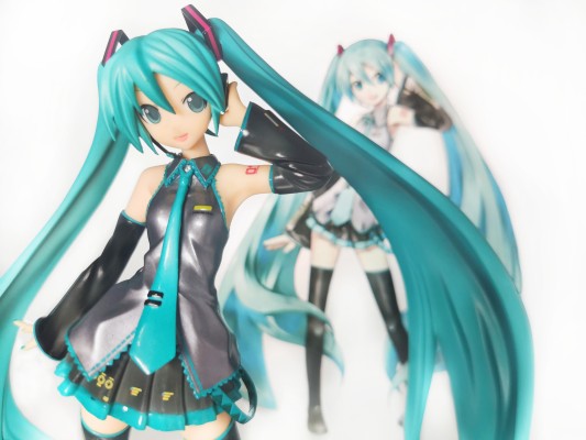 VOCALOID角色系列01 初音未来