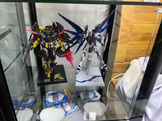 METAL BUILD 机动战士高达SEED  ASTRAY 天空的皇女 异端高达金色机天蜜娜