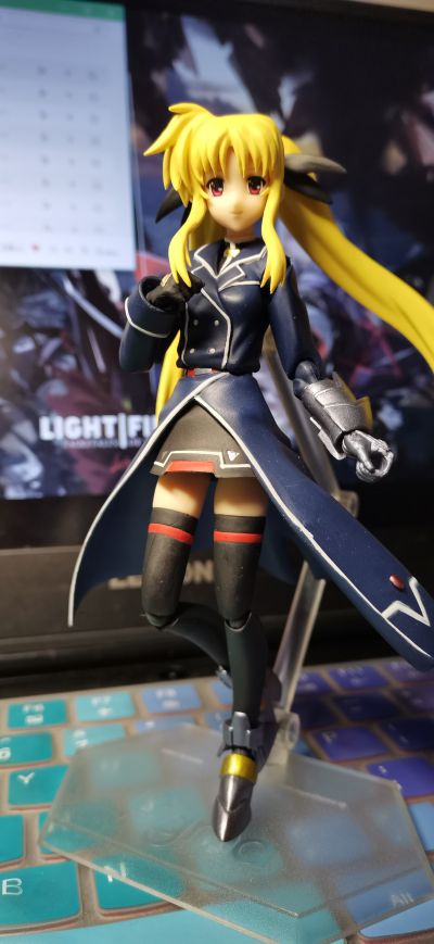 figma#009 魔法少女奈叶StrikerS 菲特·泰斯塔罗沙 战斗夹克