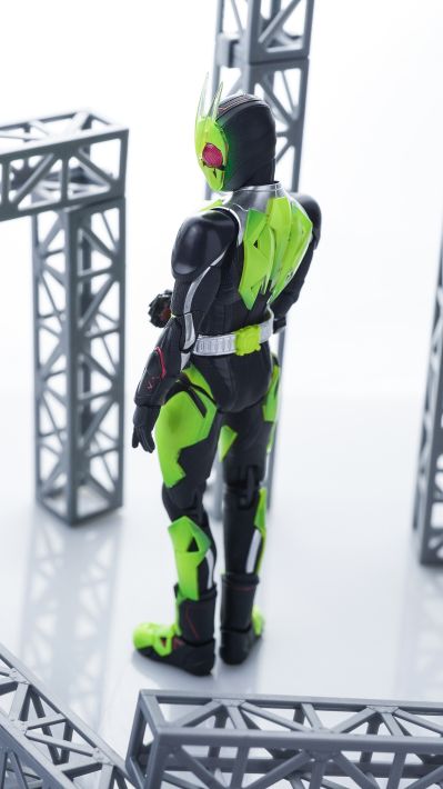 S.H.Figuarts 假面骑士零一 假面骑士零一 觉悟飞蝗