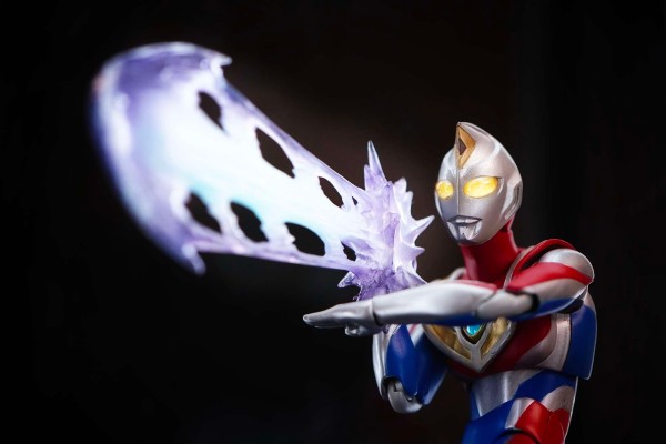 ULTRA-ACT 戴拿奥特曼 戴拿奥特曼  闪亮型