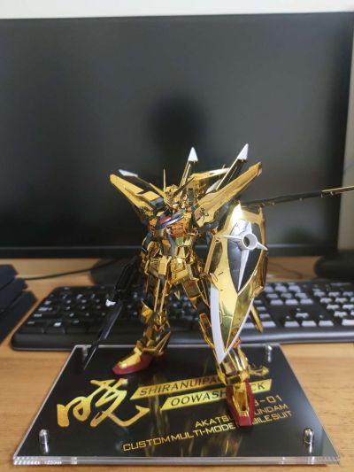 1/100  拂晓高达（大鹫装备/不知火装备）