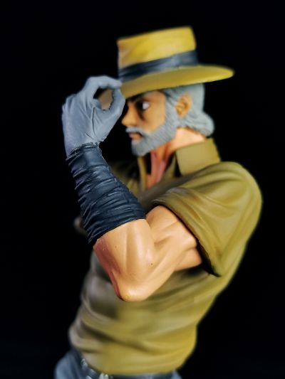 DX手办 JoJo的奇妙冒险&スターダストクルセイダース 乔瑟夫・乔斯达 