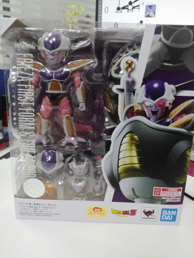 S.H.Figuarts  弗利萨 第一形态 ＆ 弗利萨飞船