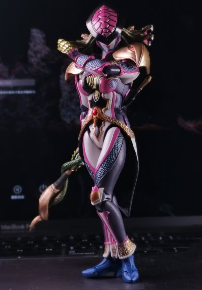 S.H.Figuarts 美杜莎幻魔