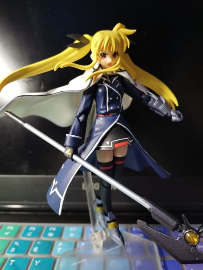 figma#009 魔法少女奈叶StrikerS 菲特·泰斯塔罗沙 战斗夹克