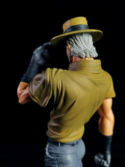 DX手办 JoJo的奇妙冒险&スターダストクルセイダース 乔瑟夫・乔斯达 