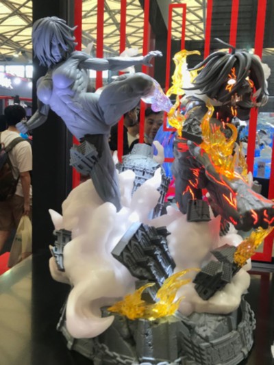 进击的巨人 艾伦耶格尔vs女巨人