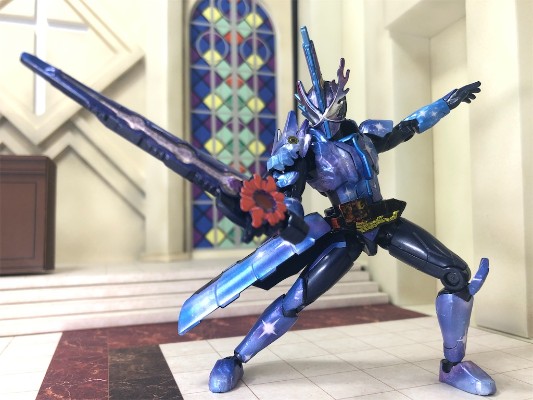 装动 假面骑圣刃 第九册