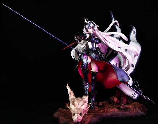 命运-冠位指定 复仇者-贞德[Alter] 身缠昏暗烈焰的龙之魔女