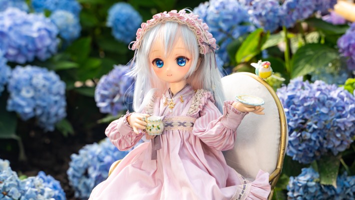 《無常の華に潜む椿》