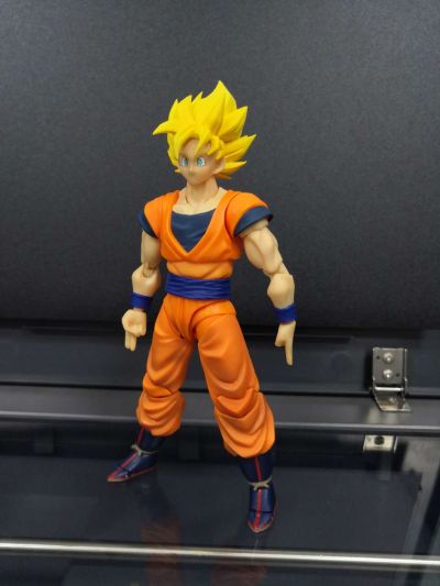 S.H.Figuarts  全力超级赛亚人 孙悟空