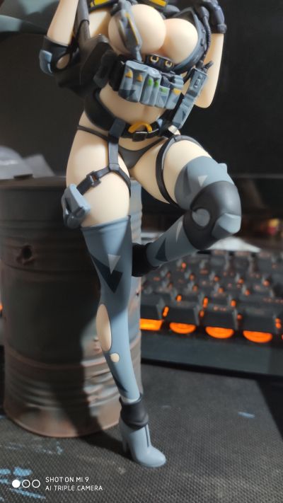 DMF006 课后战场系列第6弹 庇护所