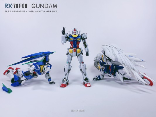 超合金×横滨高达工厂  RX-78F00 高达