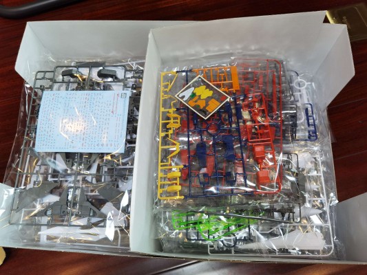 HGUC 1/144  Ξ高达VS佩涅罗培 浮游导弹特效套装