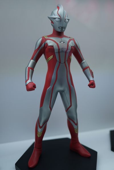 经典角色 戴拿奥特曼 戴拿奥特曼 闪亮型