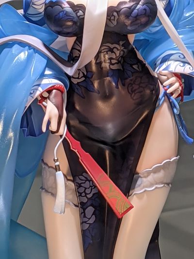 碧蓝航线 贝尔法斯特 彩云的蔷薇