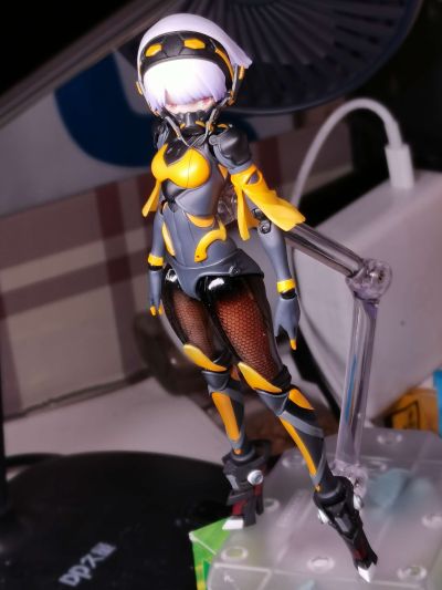 蜗之壳 黄蜂 嗡酱