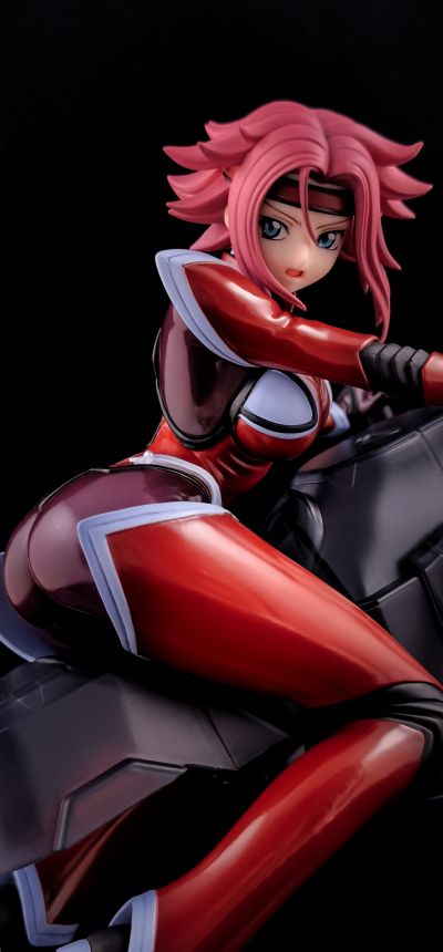 G.E.M. CODE GEASS 叛逆的鲁鲁修 R2 红月卡莲