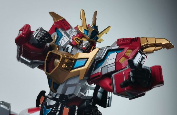 ULTRA-ACT 雷电古立特