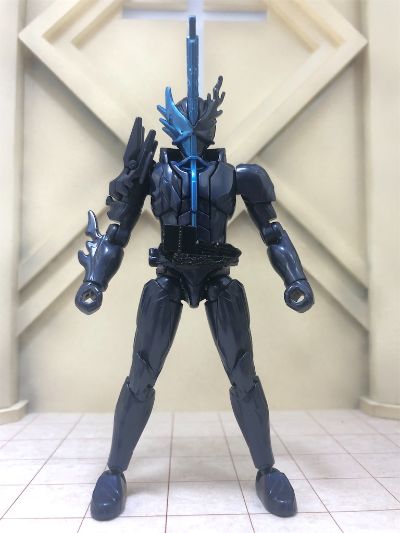 装动 假面骑圣刃 第九册