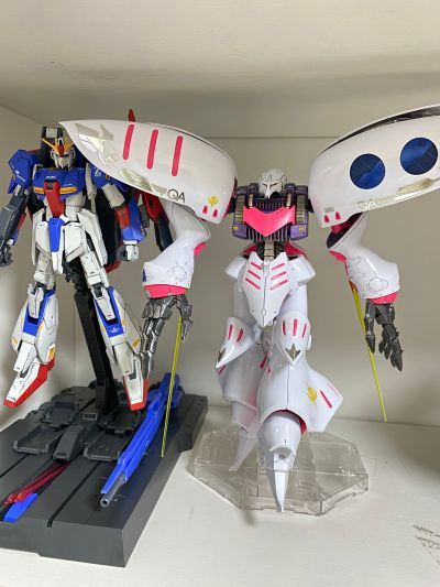 MG  1/100    玫瑰卡碧尼