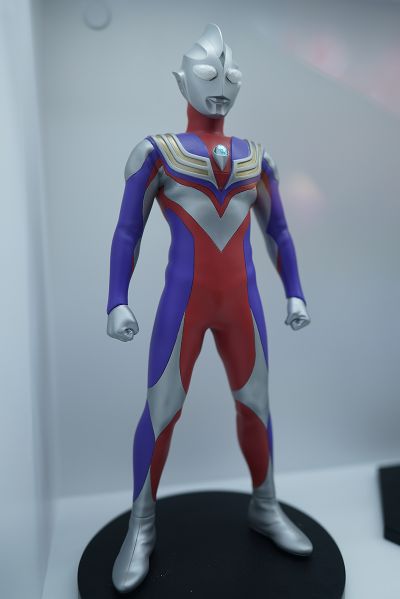 经典角色 戴拿奥特曼 戴拿奥特曼 闪亮型